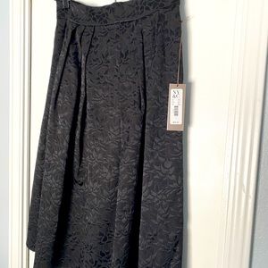 Eva Mendes Black Flare Holiday Skirt Size 2